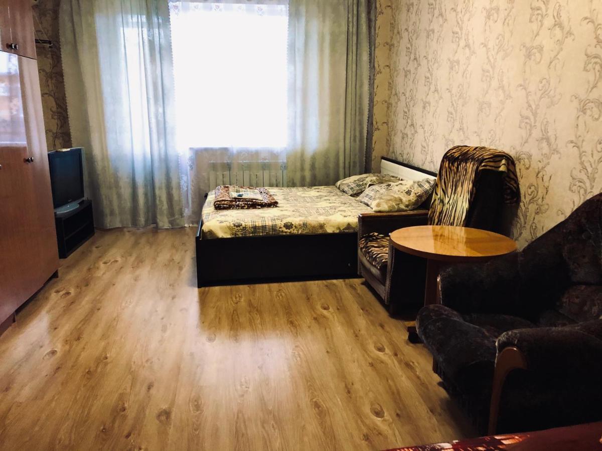 Apartment On Kirechenko 20A 고랴치클류치 외부 사진